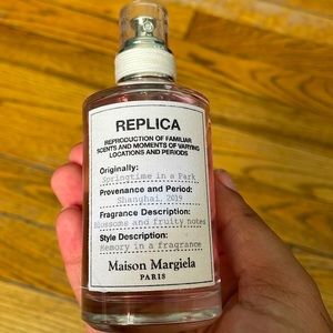 Maison Margiela Springtime in a Park
Women's Fragrance